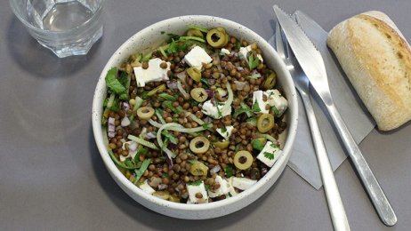 Recette : Salade de lentilles à la grecque - TerreAzur