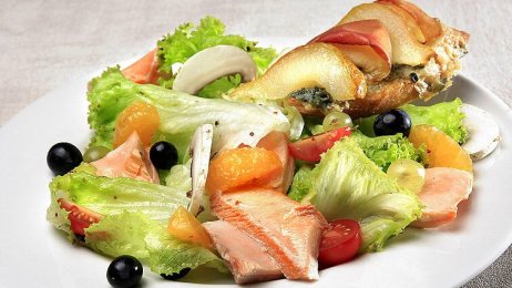 Recette : Pétales de saumon en salade d&#039;automne - TerreAzur